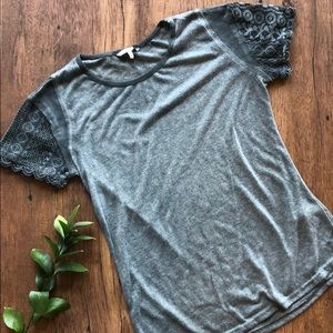 BKE (Buckle) Lace Sleeve T-Shirt 🌸💕